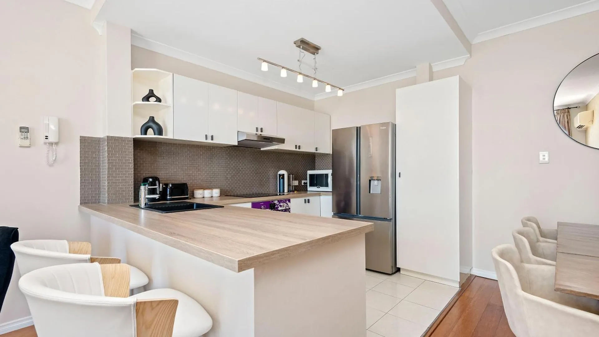 Stunning 3Br Perth Penthouse