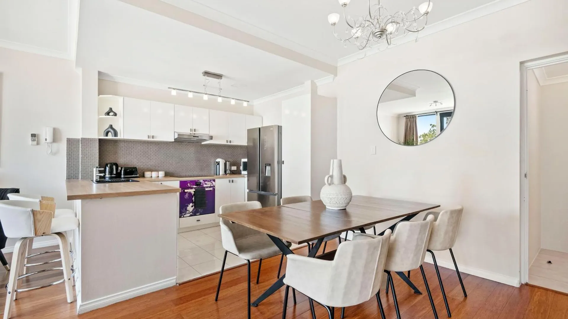 Stunning 3Br Perth Penthouse 0*,