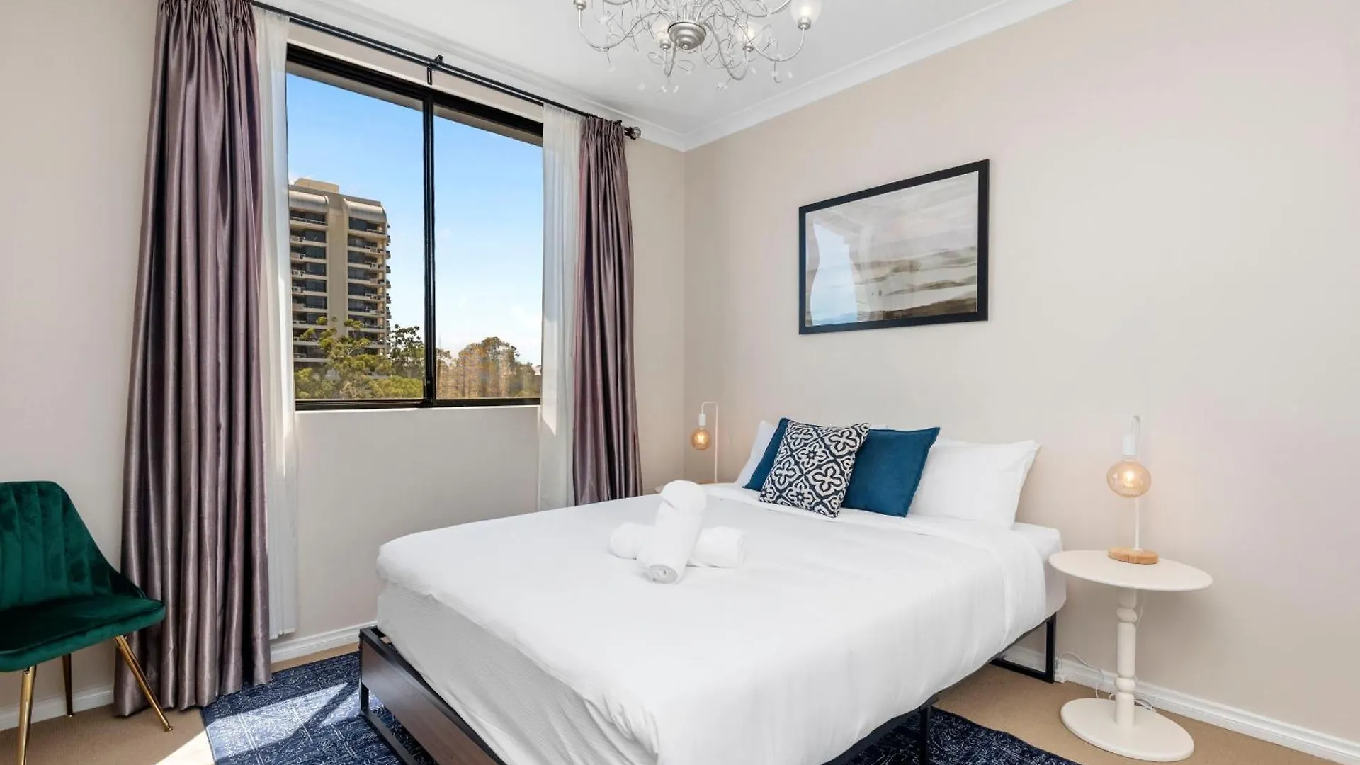 Stunning 3Br Perth Penthouse