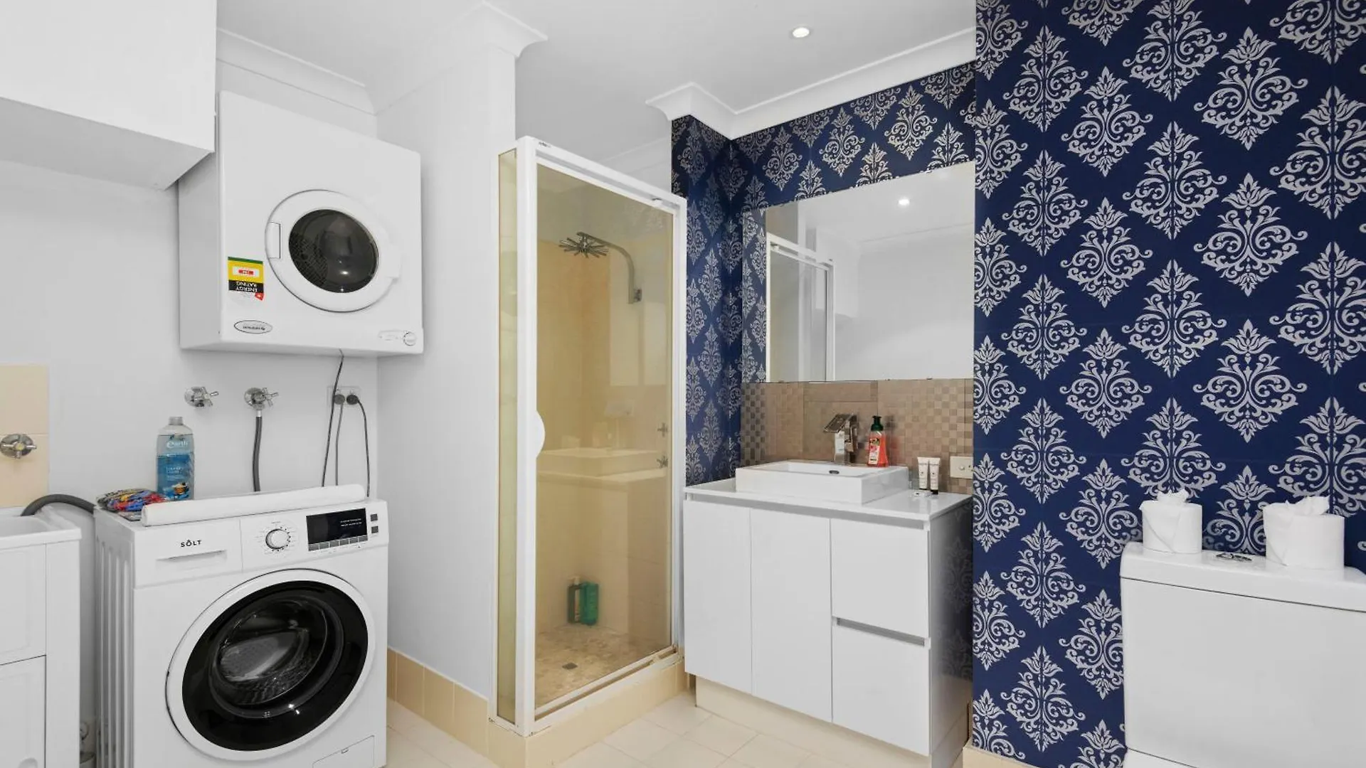 Stunning 3Br Perth Penthouse 0*,  Austrálie